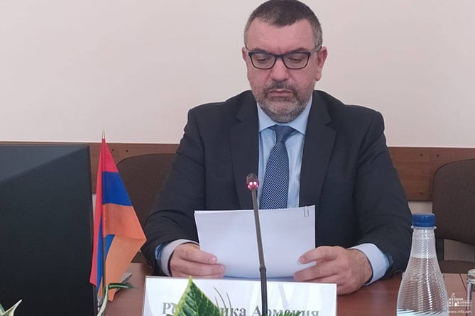 Биягов на заседании ОДКБ: если Азербайджан не отступит с территории Армении, вся ответственность за дальнейшую эскалацию ляжет на него Биягов на заседании ОДКБ: если Азербайджан не отступит с территории Армении, вся ответственность за дальнейшую эскалацию ляжет на него