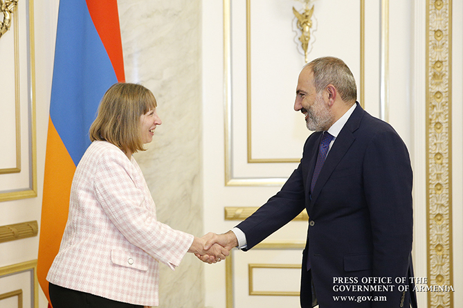 Փաշինյանը հանդիպել է ԱՄՆ դեսպանի հետ. վերջինս վերահաստատել է ԱՄՆ աջակցությունը ԼՂ հիմնախնդրի կարգավորմանը