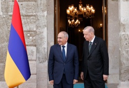 Փաշինյանն ու Էրդողանը քննարկել են Հայաստան-Ադրբեջան խաղաղության գործընթացն ու «Խաղաղության խաչմերուկ» նախագիծը