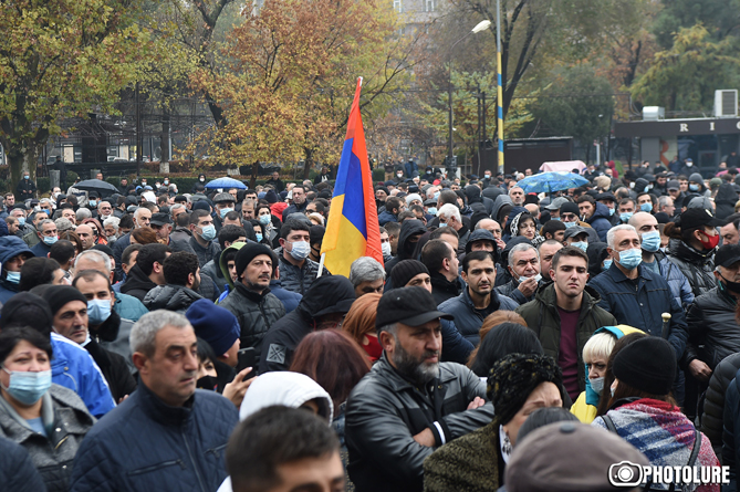 Оппозиция Армении определилась с кандидатом на пост премьера