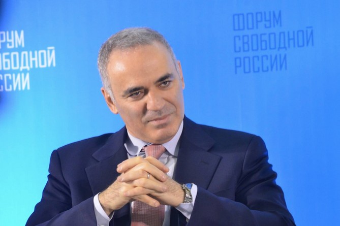 Каспаров - о турецком факторе в карабахском конфликте и его истории: "Ситуация патовая" Каспаров - о турецком факторе в карабахском конфликте и его истории: "Ситуация патовая"