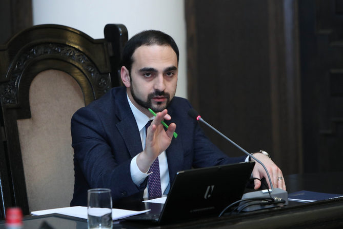 Ավինյանը կոչով դիմել է մթերային խանութների, սուպերմարկետների սեփականատերերին (ՖՈՏՈ)