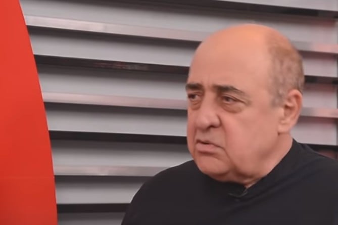 Трагедия в семье известных актеров Армена Марутяна и Аллы Варданян - их дочь с мужем и детьми погибли в ДТП Трагедия в семье известных актеров Армена Марутяна и Аллы Варданян - их дочь с мужем и детьми погибли в ДТП