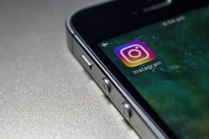 Instagram-ը թույլ է տվել  անտեսել օգտատերերին