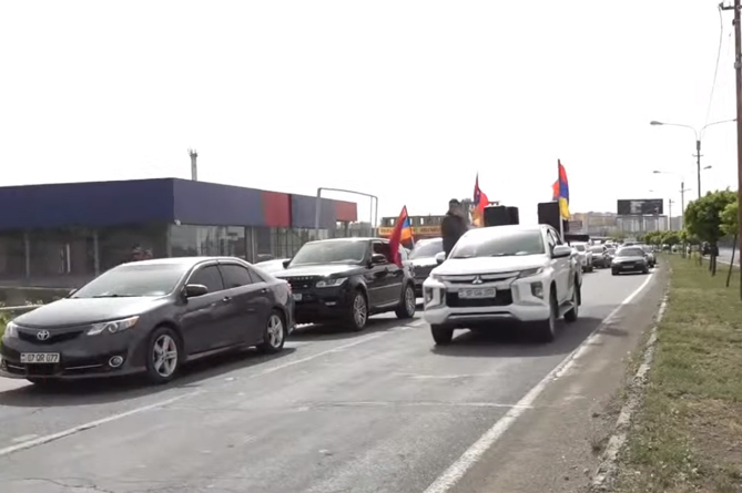 Из Еревана стартовал автопробег протеста, цель назначения - Ванадзор Из Еревана стартовал автопробег протеста, цель назначения - Ванадзор