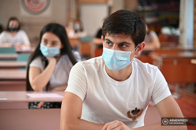  В Армении определились с форматом обучения в школах на фоне пандемии 