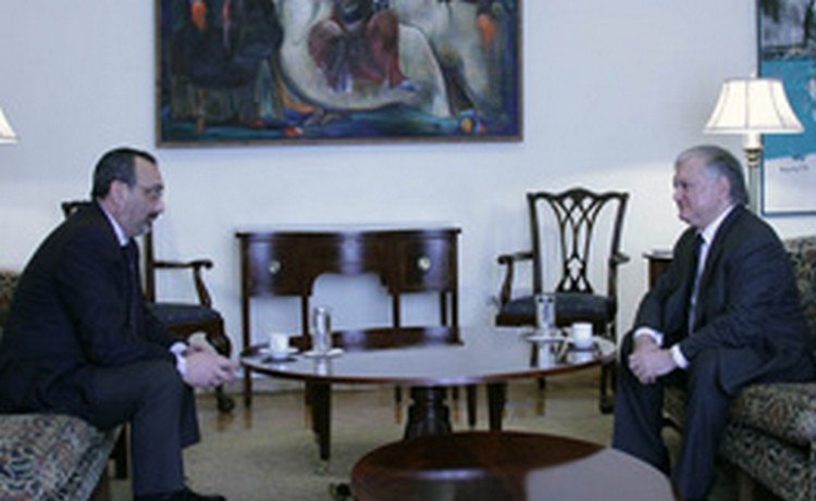 Հայաստանի և Արցախի արտգործնախարարները Ադրբեջանի հարձակումները գնահատել են որպես Հայաստանի և Ադրբեջանի արտգործնախարարների բանակցությունները խանգարելու փորձ Հայաստանի և Արցախի արտգործնախարարները Ադրբեջանի հարձակումները գնահատել են որպես Հայաստանի և Ադրբեջանի արտգործնախարարների բանակցությունները խանգարելու փորձ