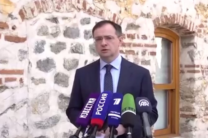 Мединский сравнил российско-украинский конфликт с Карабахом, в МИД Азербайджана возмутились Мединский сравнил российско-украинский конфликт с Карабахом, в МИД Азербайджана возмутились