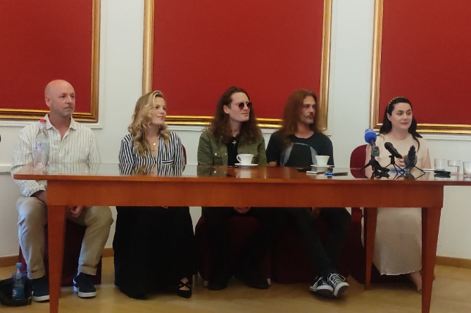 "Ожидания у нас хорошие": вокалисты Led Zeppelin Symphonic - об Армении, грядущем концерте и будущем "Ожидания у нас хорошие": вокалисты Led Zeppelin Symphonic - об Армении, грядущем концерте и будущем