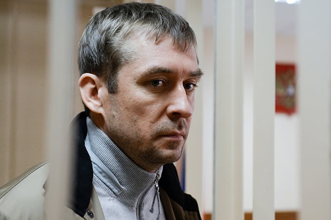 У семьи Захарченко обнаружены счета в швейцарских банках с 300 млн. евро У семьи Захарченко обнаружены счета в швейцарских банках с 300 млн. евро