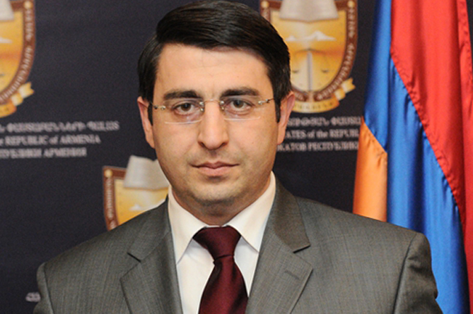Հայաստանի փաստաբանների դպրոցի տնօրենը հայտարարել է, որ չի հարվածել իր գործընկերոջը Հայաստանի փաստաբանների դպրոցի տնօրենը հայտարարել է, որ չի հարվածել իր գործընկերոջը