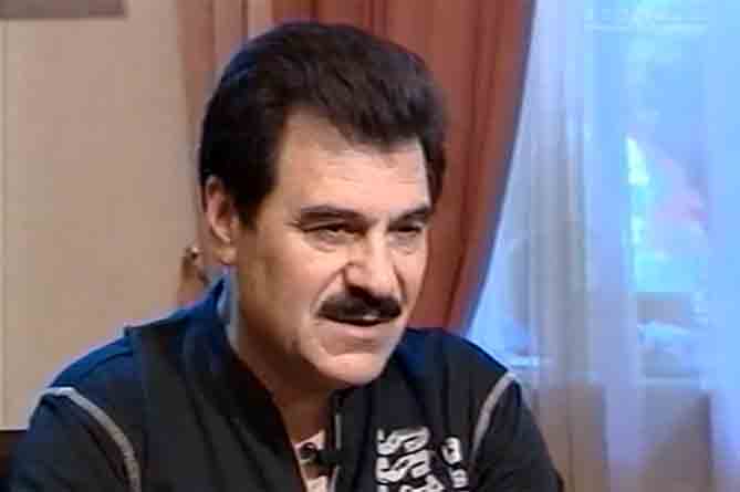 Основатель и солист группы "Доктор Ватсон" Георгий Мамиконов умер после коронавируса