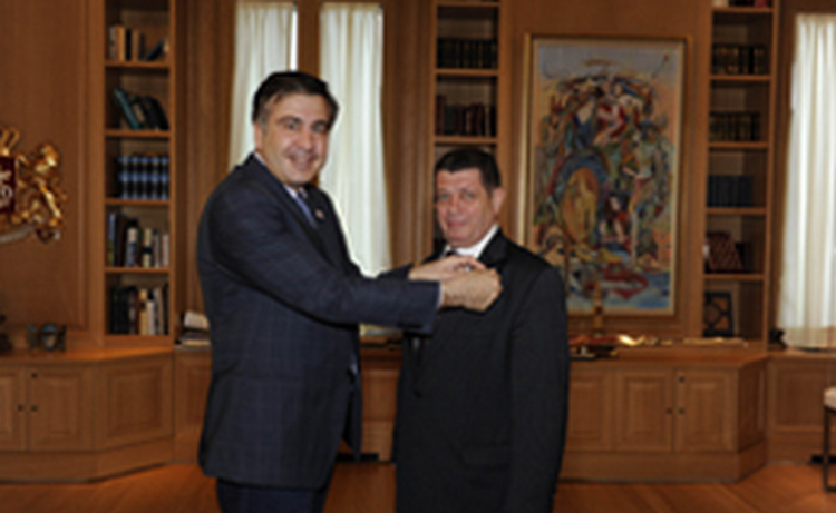 Саакашвили наградил армянского посла Орденом чести