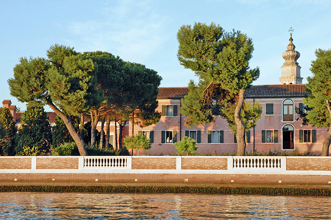 Euronews рассказал о широком присутствии армян в Европе и об армянском острове Венеции