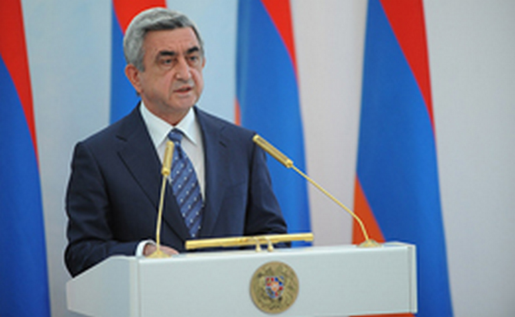 Президент Армении прибыл в Нагорный Карабах для участия в празднествах по случаю майских побед