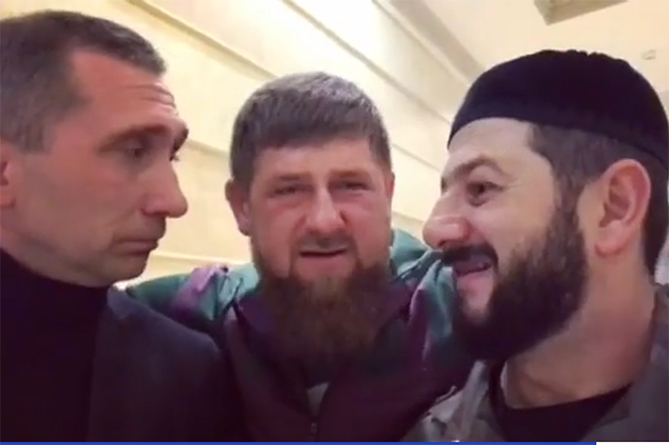 Кадыров и Галустян у кабинета Путина пообещали в ответ НАТО "дойти до главного" (ВИДЕО)