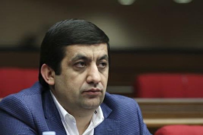 Սյունիքից ընտրված ԱԺ «Իմ քայլը» խմբակցության պատգամավոր Տիգրան Կարապետյանը հրաժարվել է մանդատից ու նշել պատճառը Սյունիքից ընտրված ԱԺ «Իմ քայլը» խմբակցության պատգամավոր Տիգրան Կարապետյանը հրաժարվել է մանդատից ու նշել պատճառը