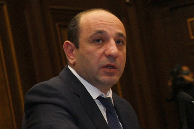 ՀՀ էկոնոմիկայի նորանշանակ նախարարի կենսագրությունը ՀՀ էկոնոմիկայի նորանշանակ նախարարի կենսագրությունը