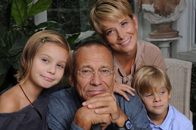 Дочь Андрея Кончаловского вышла из комы