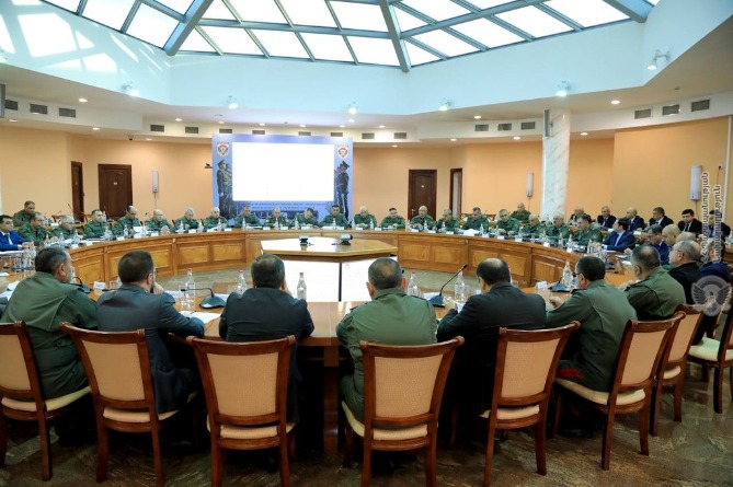 ՊՆ-ում խորհրդակցություն է տեղի ունեցել՝ Պապիկյանի մասնակցությամբ ՊՆ-ում խորհրդակցություն է տեղի ունեցել՝ Պապիկյանի մասնակցությամբ