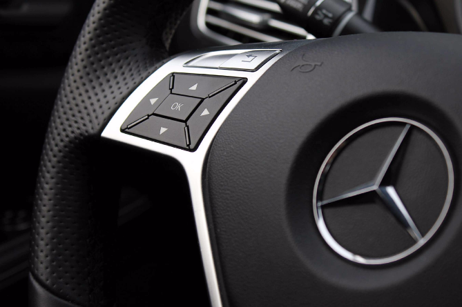 250 հազար դոլար. Mercedes–ը ներկայացրել է Mercedes-Maybach S650 Night Edition հատուկ մոդելը (ՎԻԴԵՈ) 250 հազար դոլար. Mercedes–ը ներկայացրել է Mercedes-Maybach S650 Night Edition հատուկ մոդելը (ՎԻԴԵՈ)
