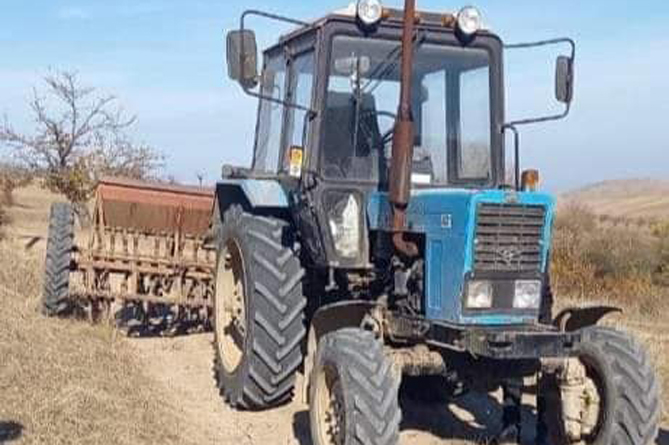 Արցախում Ադրբեջանը կրակ է բացել դաշտում աշխատող քաղաքացու ուղղությամբ (ՖՈՏՈ) Արցախում Ադրբեջանը կրակ է բացել դաշտում աշխատող քաղաքացու ուղղությամբ (ՖՈՏՈ)