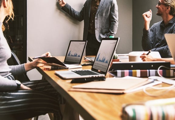 Крупнейшие ИИ-стартапы США привлекли рекордные $150 млрд