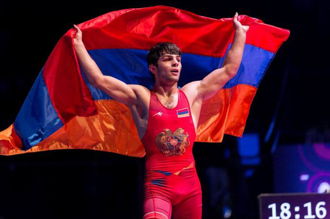 Армянские борцы завоевали пять медалей на молодежном чемпионате Европы 