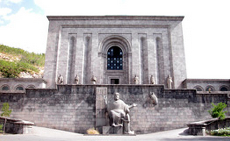 Армянский «Матенадаран» будет сотрудничать с итальянским институтом в сфере реставрации и сохранения архивного и книжного наследия