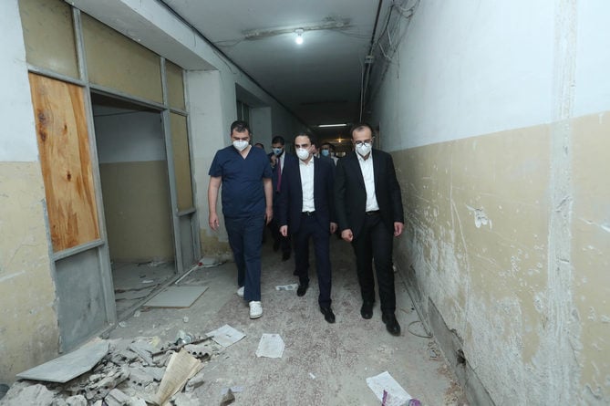 «Սուրբ Գրիգոր Լուսավորիչ» ԲԿ–ում կառուցվում է նոր բաժանմունք`նախատեսված կորոնավիրուսով  վարակվածների համար (ՖՈՏՈ, ՎԻԴԵՈ)