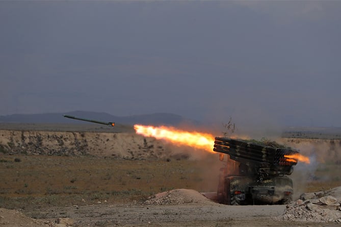 Армения получила от России 50 тыс. тонн военно-технической помощи - Саргсян (ВИДЕО) Армения получила от России 50 тыс. тонн военно-технической помощи - Саргсян (ВИДЕО)