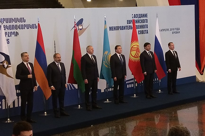 Премьер-министр РФ не исключил расширения ЕАЭС Премьер-министр РФ не исключил расширения ЕАЭС