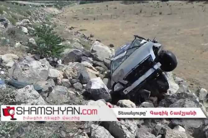 Ողբերգական ավտովթար Երևանում. կա 1 զոհ, 2 վիրավոր (ՎԻԴԵՈ) Ողբերգական ավտովթար Երևանում. կա 1 զոհ, 2 վիրավոր (ՎԻԴԵՈ)
