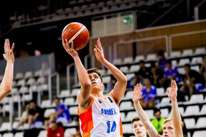 Сборная Армении по баскетболу проиграла в третьем отборочном туре ЧМ-2019