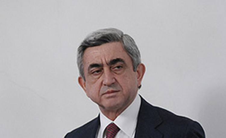 Саргсян приветствует программу партии МИАК по информированию о карабахском конфликте через Интернет