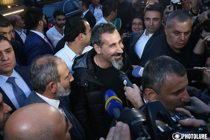 Серж Танкян: В Армении произошла красивая революция