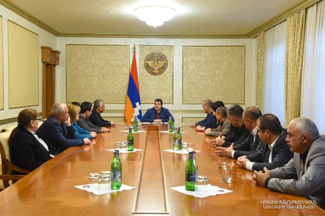 Президент Арцаха после консультаций примет решения, которые позволят избежать внутриполитического кризиса Президент Арцаха после консультаций примет решения, которые позволят избежать внутриполитического кризиса