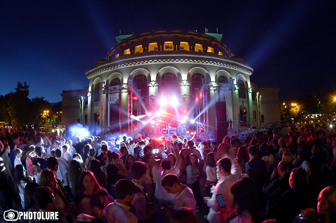 Электронные билеты в театр или на концерт в Армении можно будет купить в 2017 году