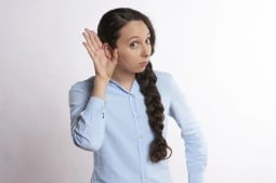 Ученые из Китая нашли связь между бессонницей и ухудшением слуха