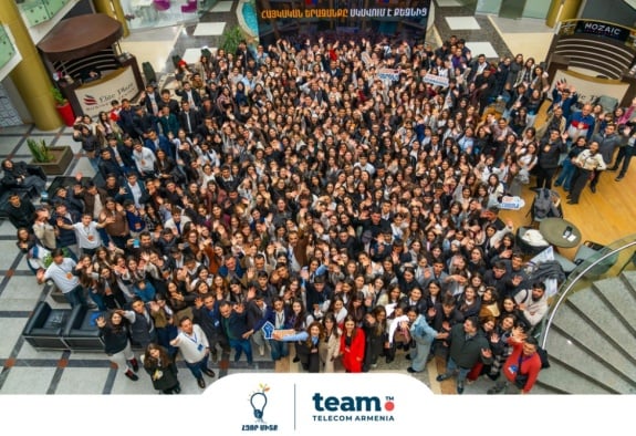 700 молодых людей на одной платформе. Team рядом с «Сильным сообществом» для образования и развития регионов