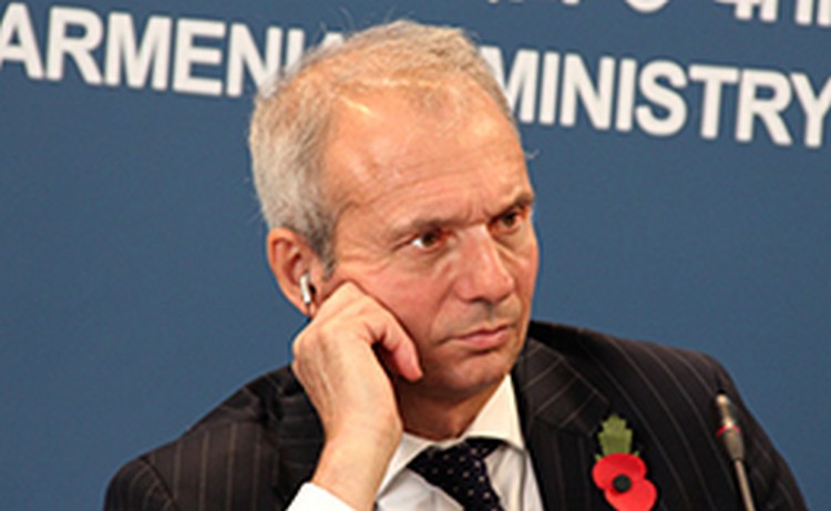 Саргсян обсудил вопросы сотрудничества с британским министром по делам Европы 