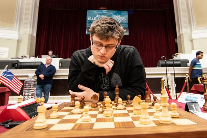  Напряженная борьба: Сэм Севян финишировал третьим на чемпионате США по шахматам (ВИДЕО) 