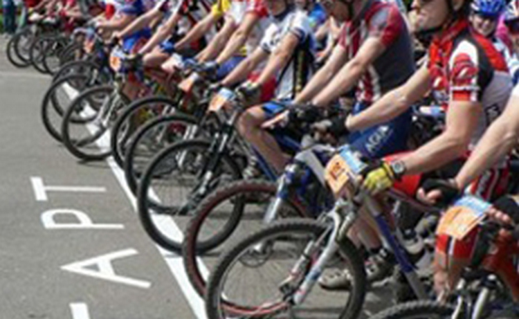Велогонщик Армстронг может сохранить титулы в случае признания вины