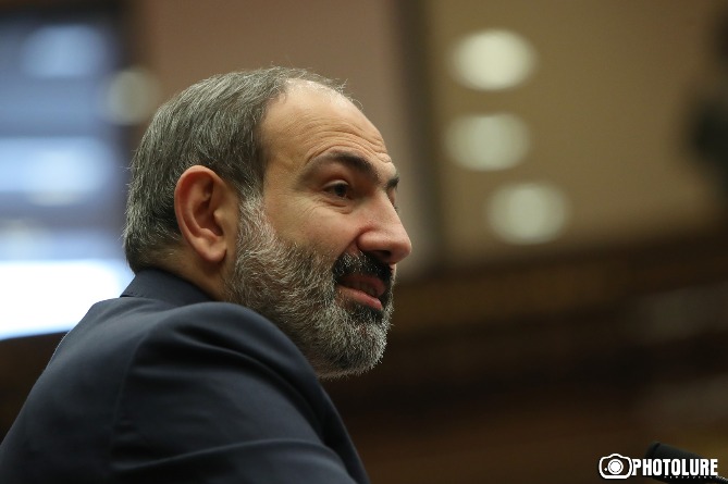 Пашинян призвал следовать за ним к победе экономической революции. В Армении утверждена программа правительства