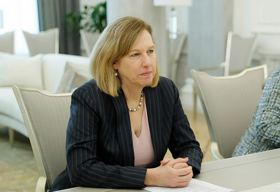 Посол США в Армении Кристина Квин будет отозвана – Associated Press 