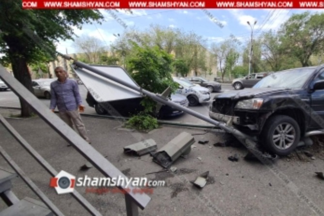 Առավոտյան խոշոր ավտովթար է տեղի ունեցել Երևանում. հղի կինը հոսպիտալացվել է Առավոտյան խոշոր ավտովթար է տեղի ունեցել Երևանում. հղի կինը հոսպիտալացվել է