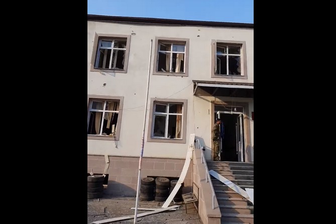 Опубликованы новые видеокадры госпиталя в Арцахе, который атаковали ВС Азербайджана (ВИДЕО)