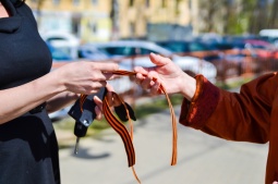 Участие Пашиняна в праздновании 9 мая в Москве одобряют около 60% граждан Армении - соцопрос 
