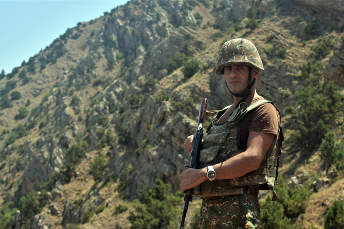 В Армении и Арцахе вновь заявили о дезинформации Минобороны Азербайджана о стрельбе на границе 