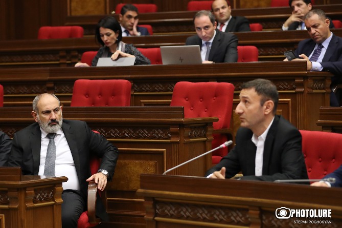 Этим вопросом должна заниматься Генпрокуратура: Пашинян - о призывах к "политическим смертникам" сменить власть в Армении 